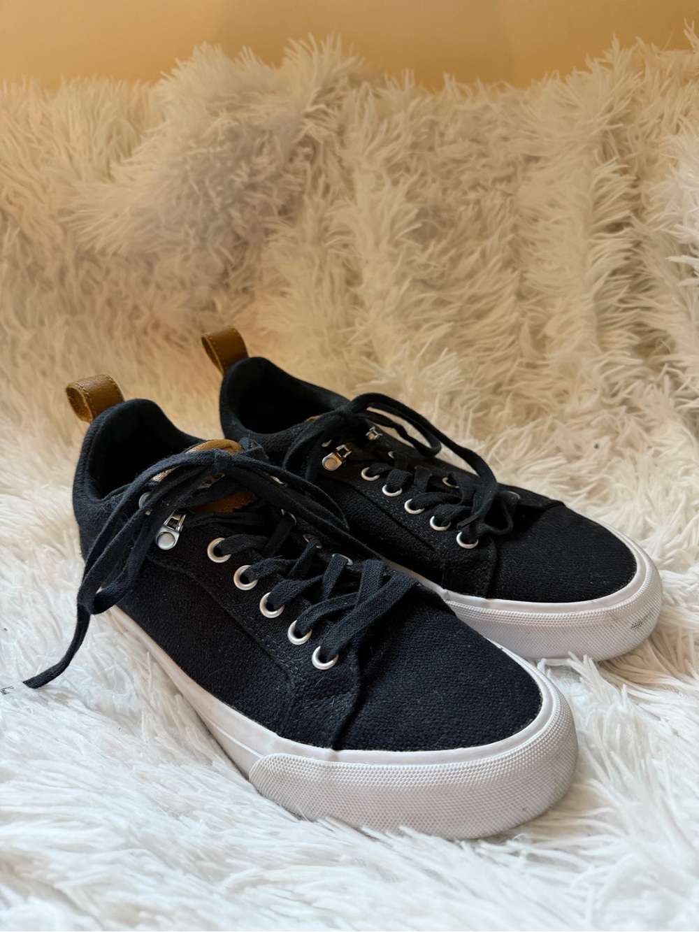 Converse All Star Low Top Black Canvas Sneakers Womens 7.5